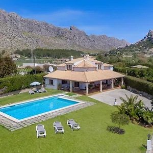 https://villa-eu-figueral-port-de-pollenca.allmallorcahotels.com